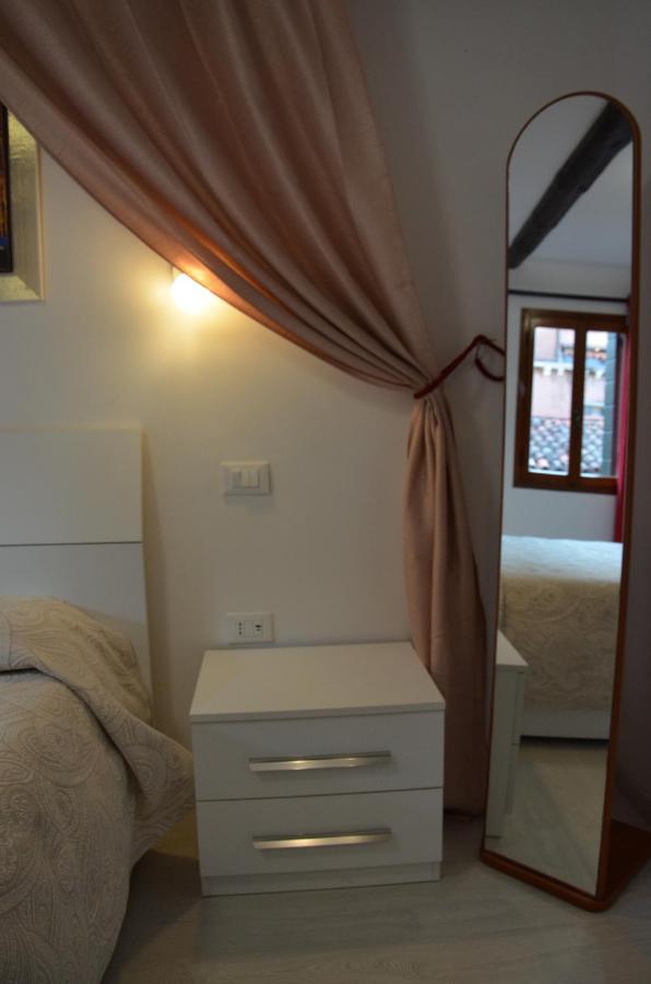 Casa Di Sam, البندقية المظهر الخارجي الصورة