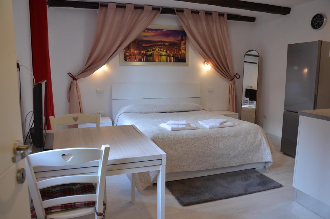 Casa Di Sam, البندقية المظهر الخارجي الصورة
